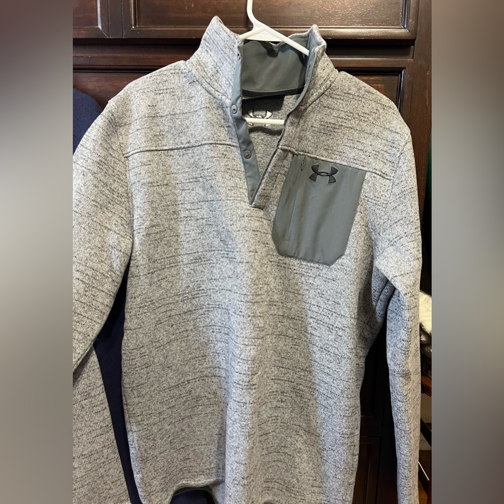Gray fleece Under Armour quarter button sweatshirt. Barely worn.